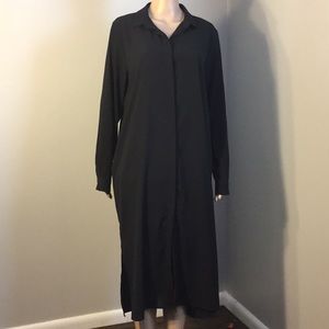 MONKI : OVERSIZED BLACK SHIFT DRESS:  Size M